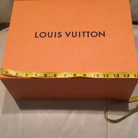 COPY - Louis Vuitton large pull out shoe box & paper bag - Picture 4 of 7